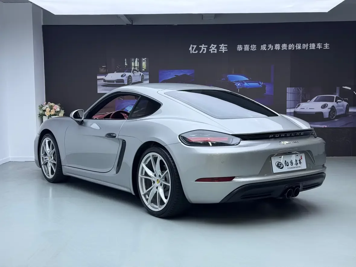 Porsche 718