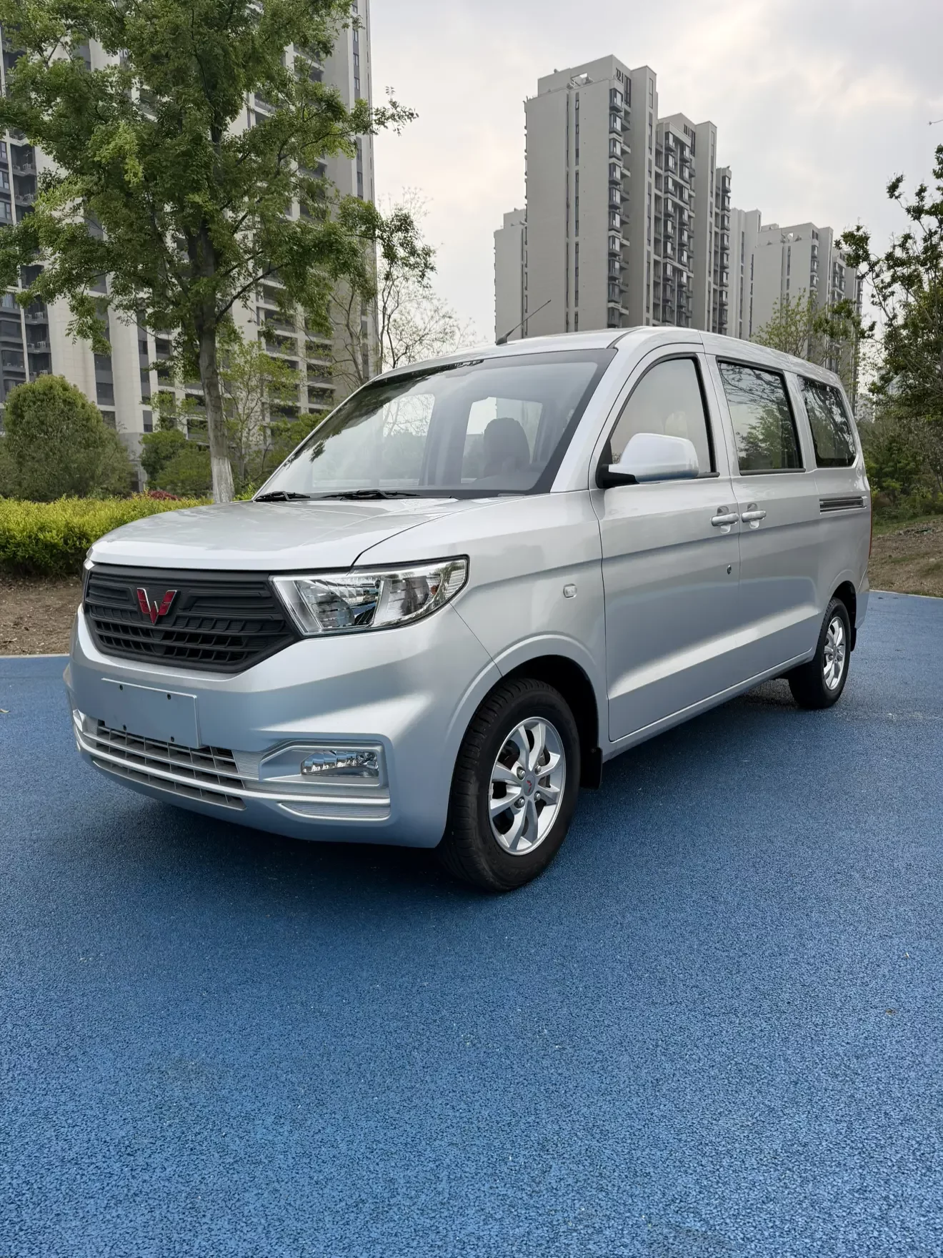 Wuling Hongguang V
