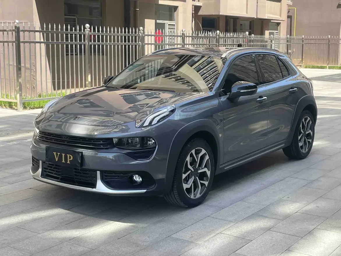 Lynk & Co 02