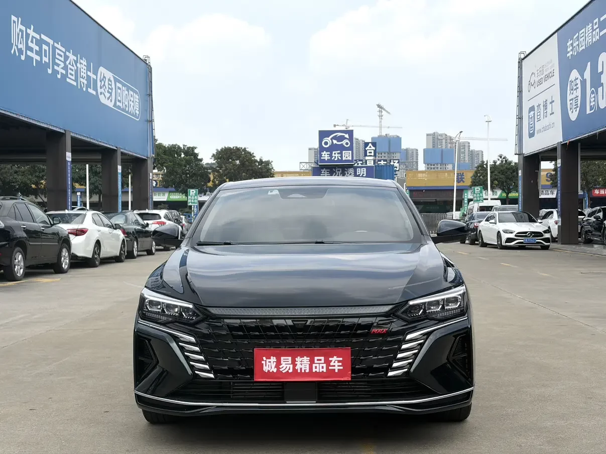 Dongfeng Yixuan MAX