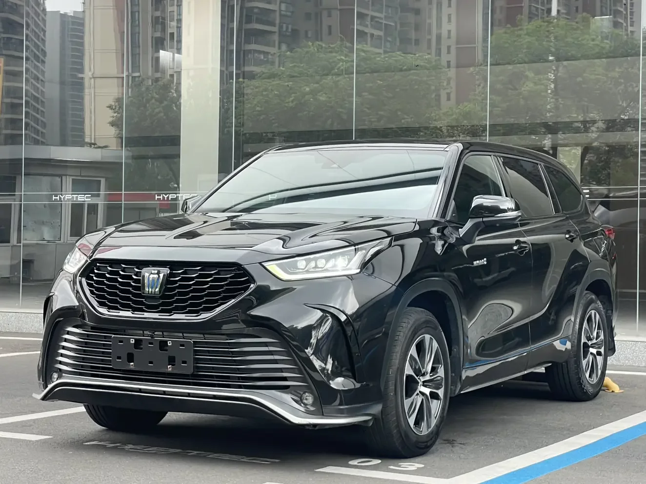 Toyota Crown Kluger
