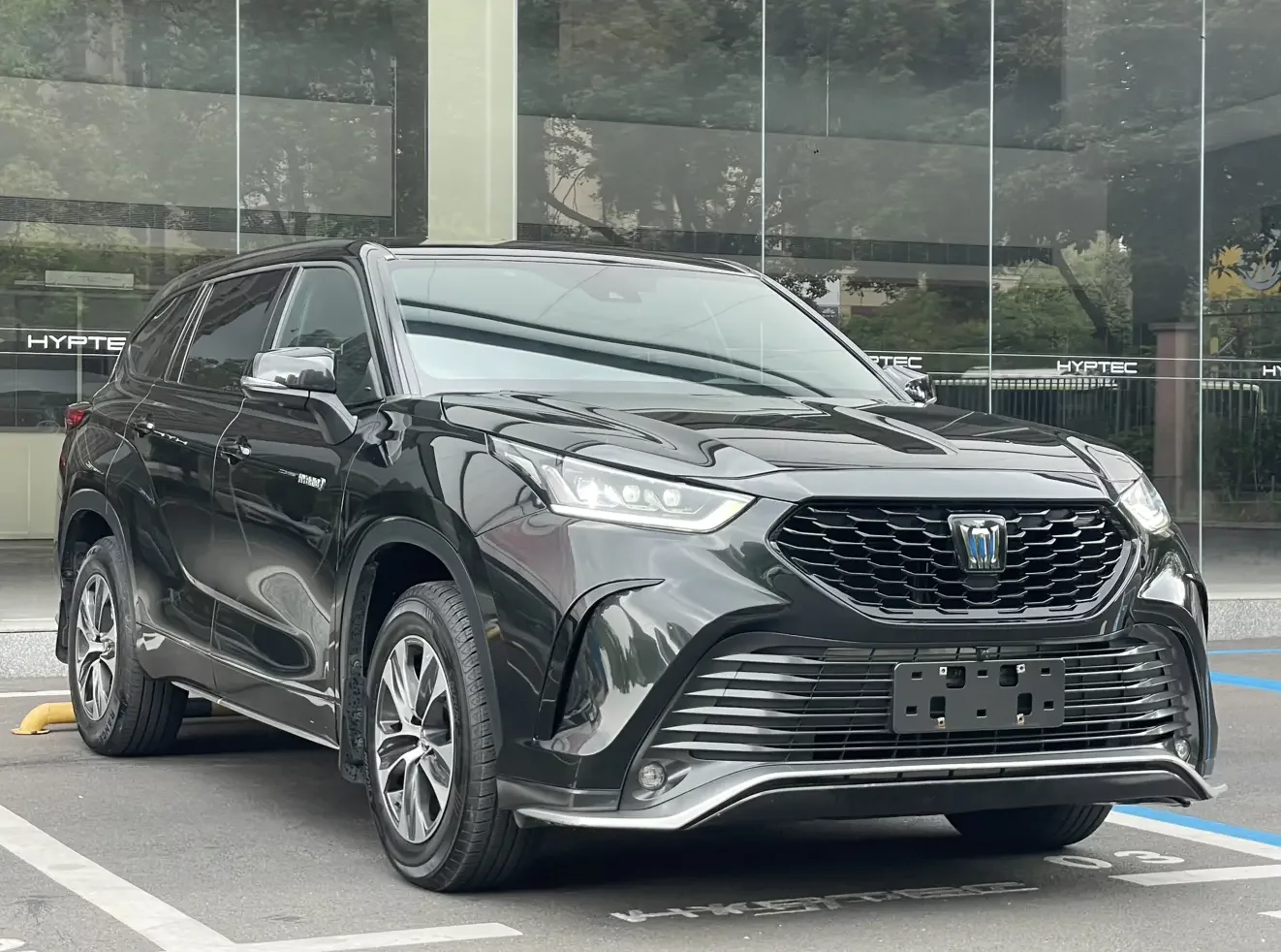 Toyota Crown Kluger