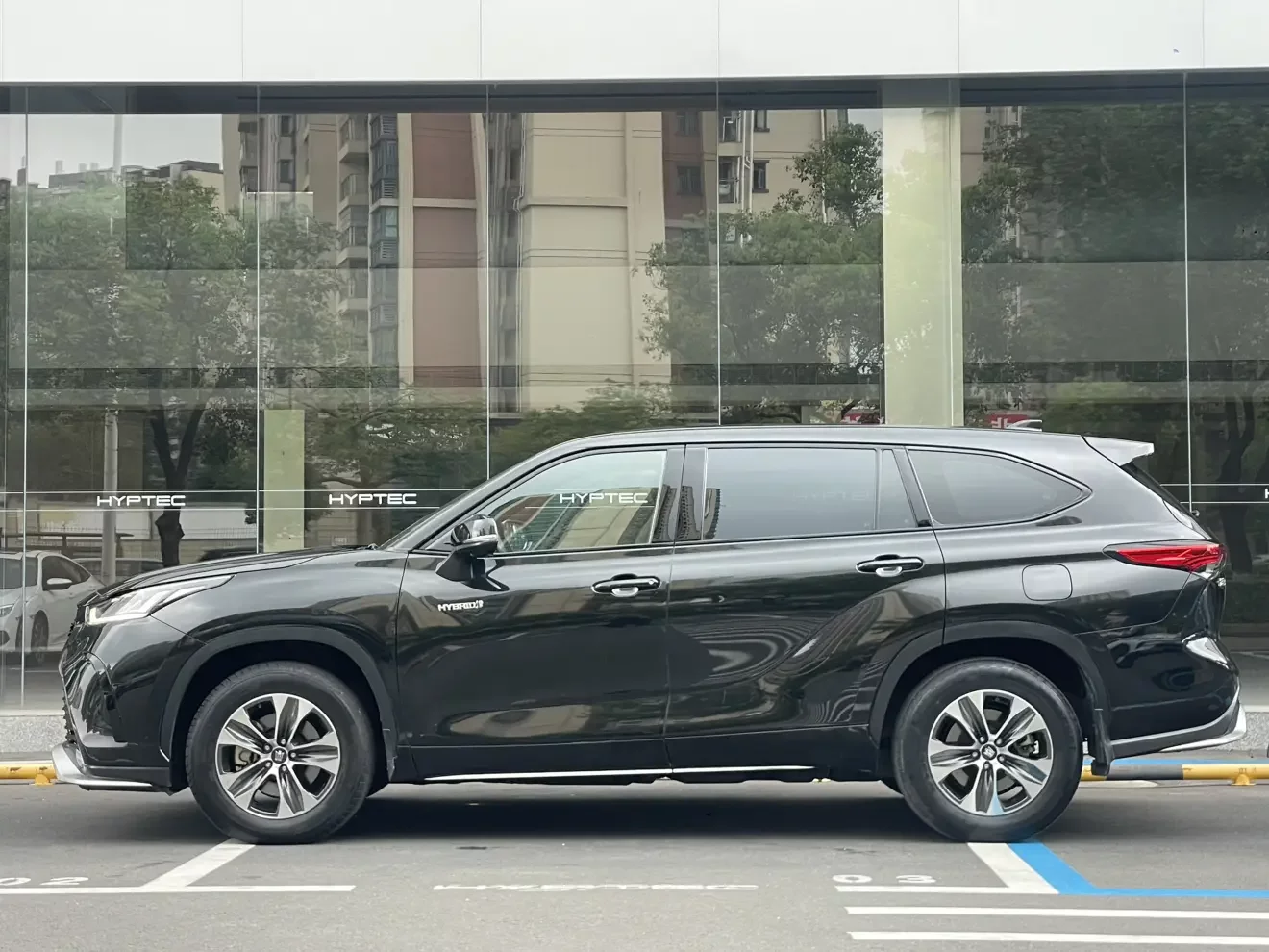 Toyota Crown Kluger