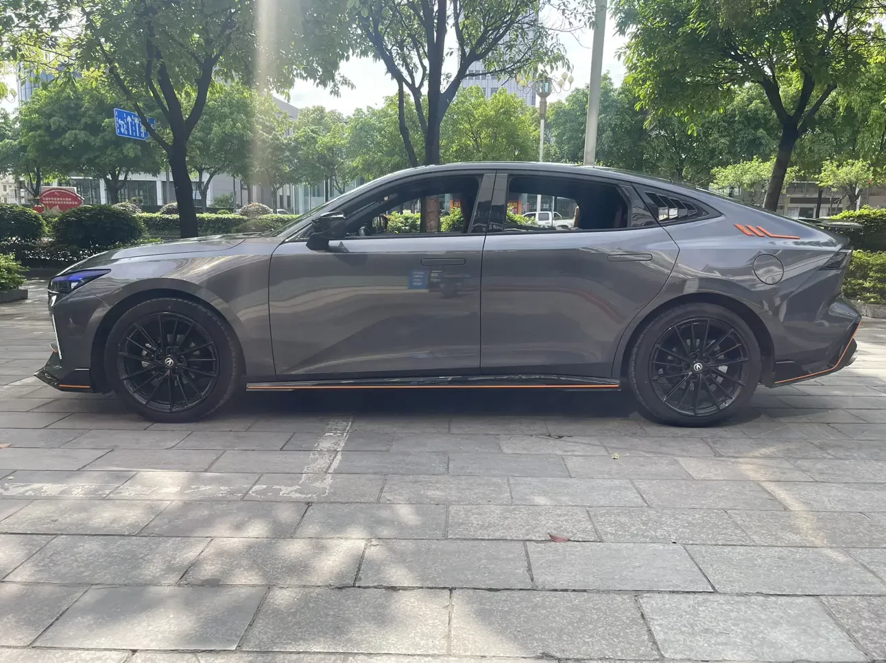 Changan UNI-V