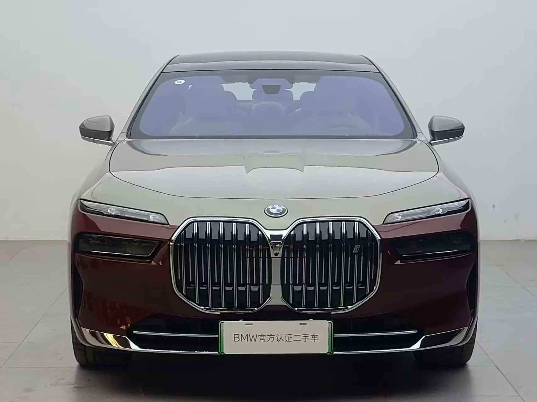 BMW i7
