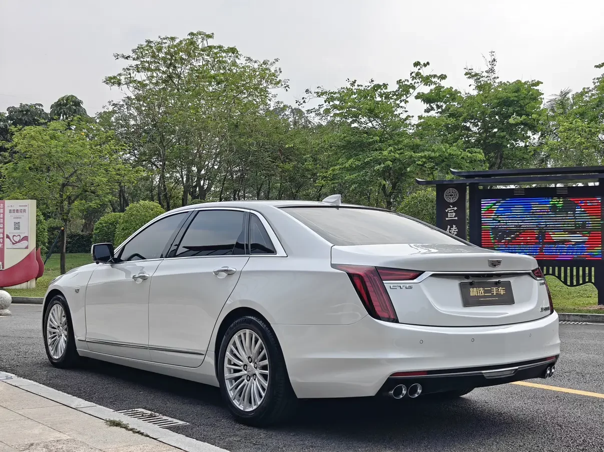 Cadillac CT6