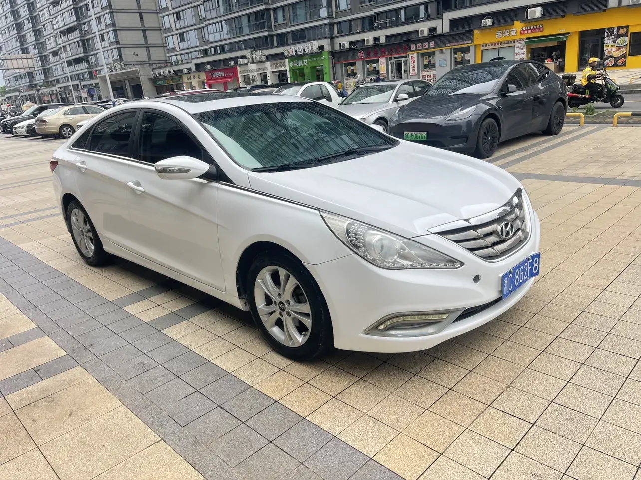 Hyundai sonata eight