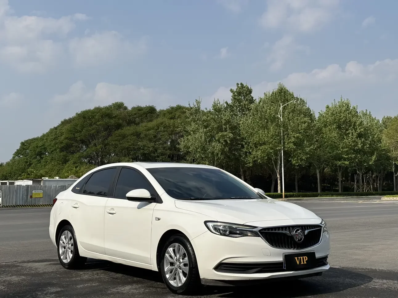 Buick Yinglang