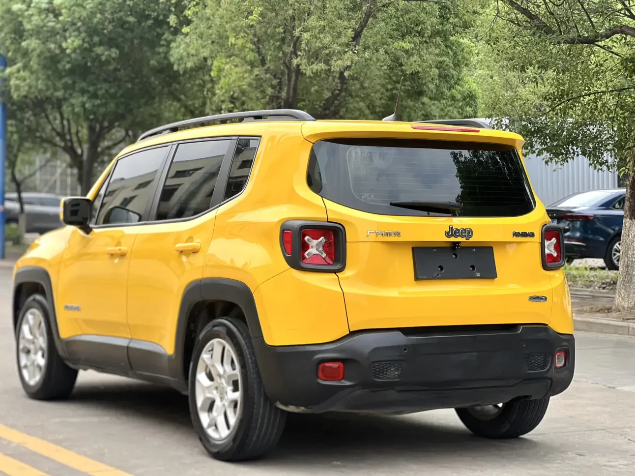 Jeep Freeman