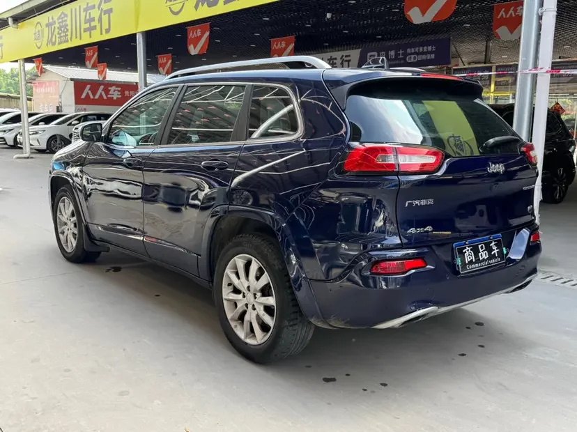 Jeep Cherokee