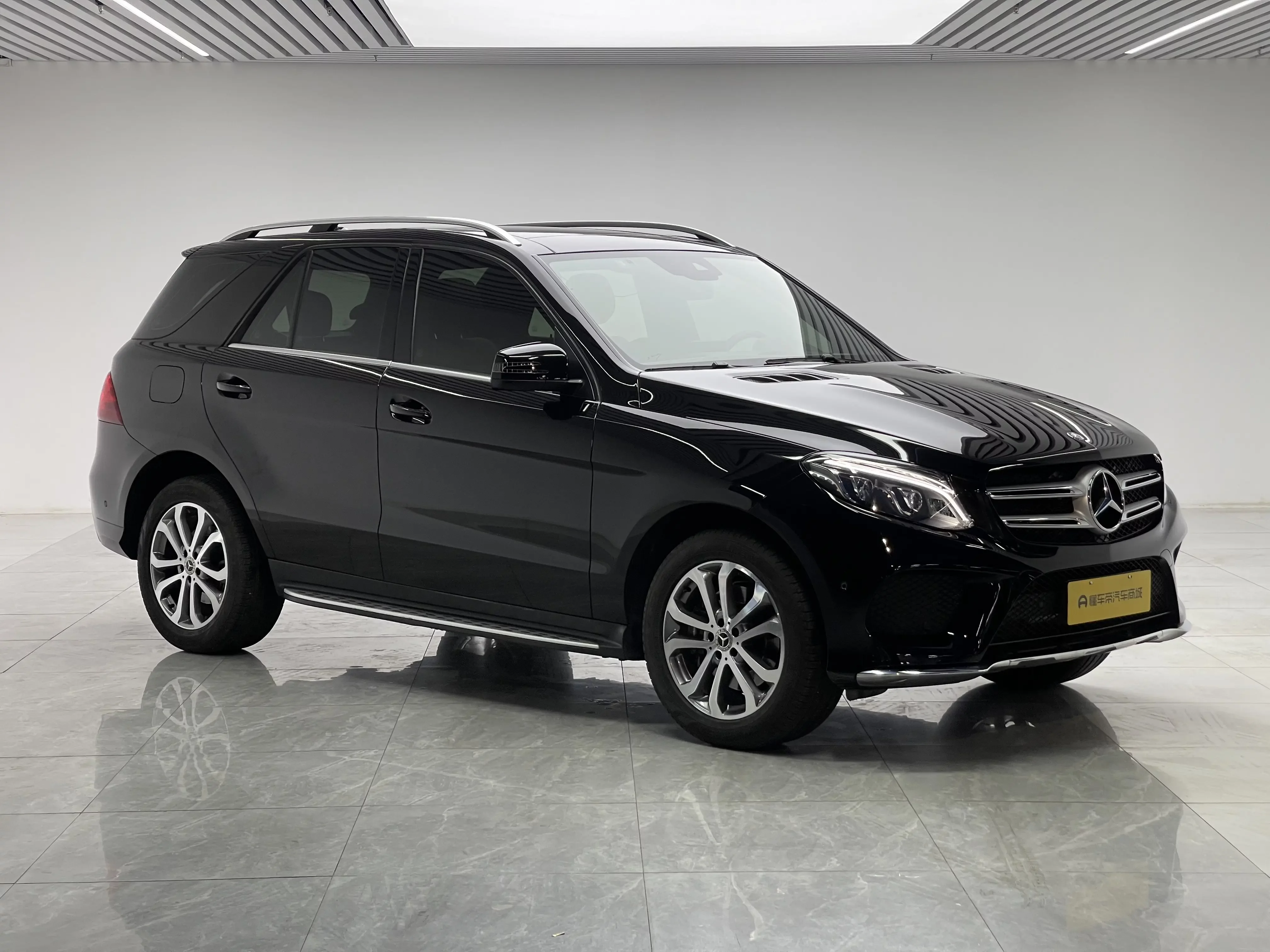 Mercedes-Benz GLE (Imported)