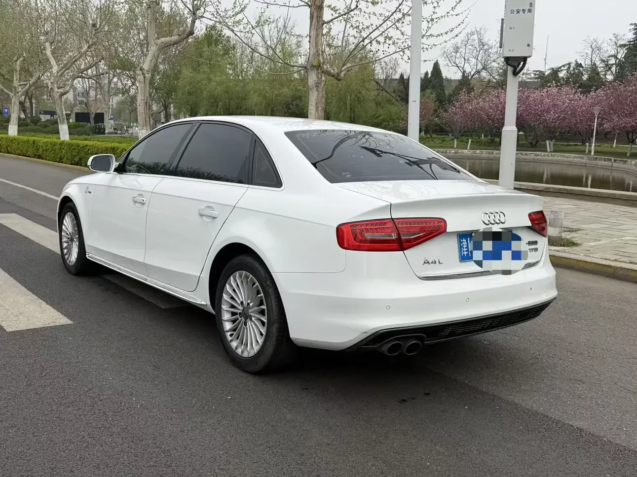 Audi A4L