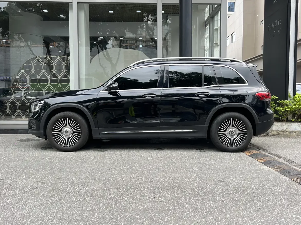 Mercedes-Benz GLB