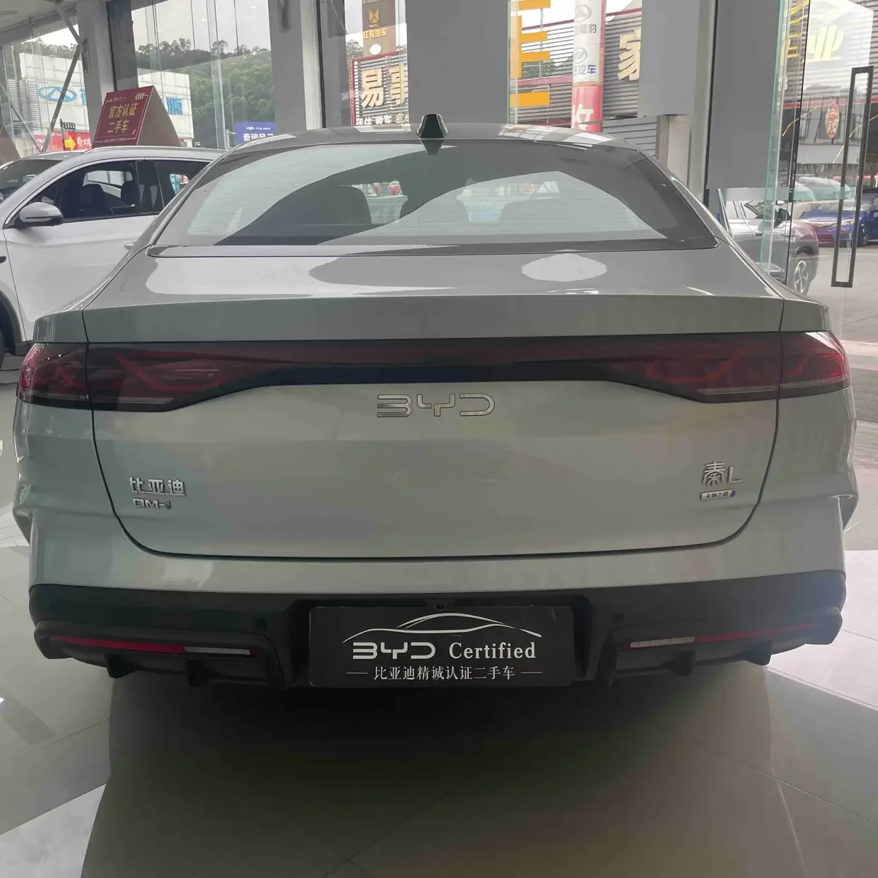 BYD Qin L DM