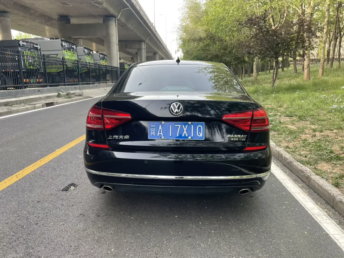 Volkswagen Passat