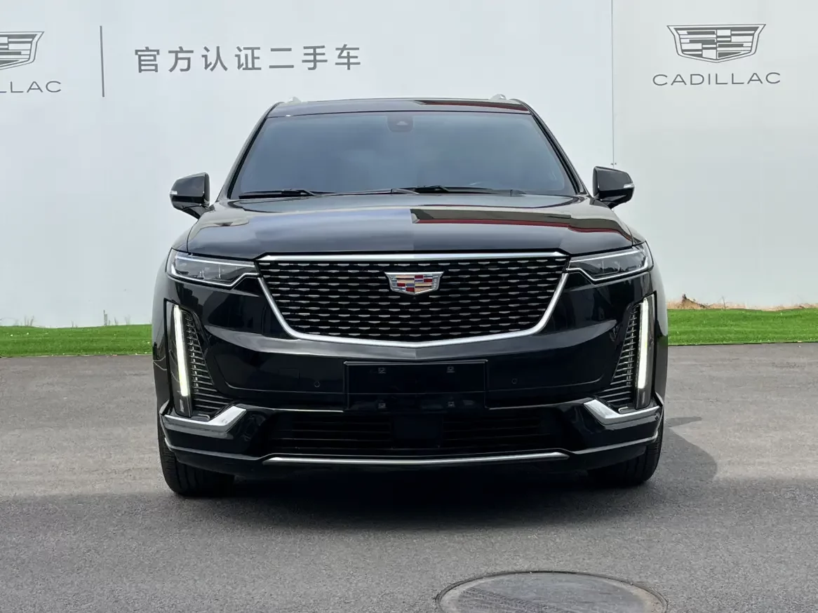 Cadillac XT6