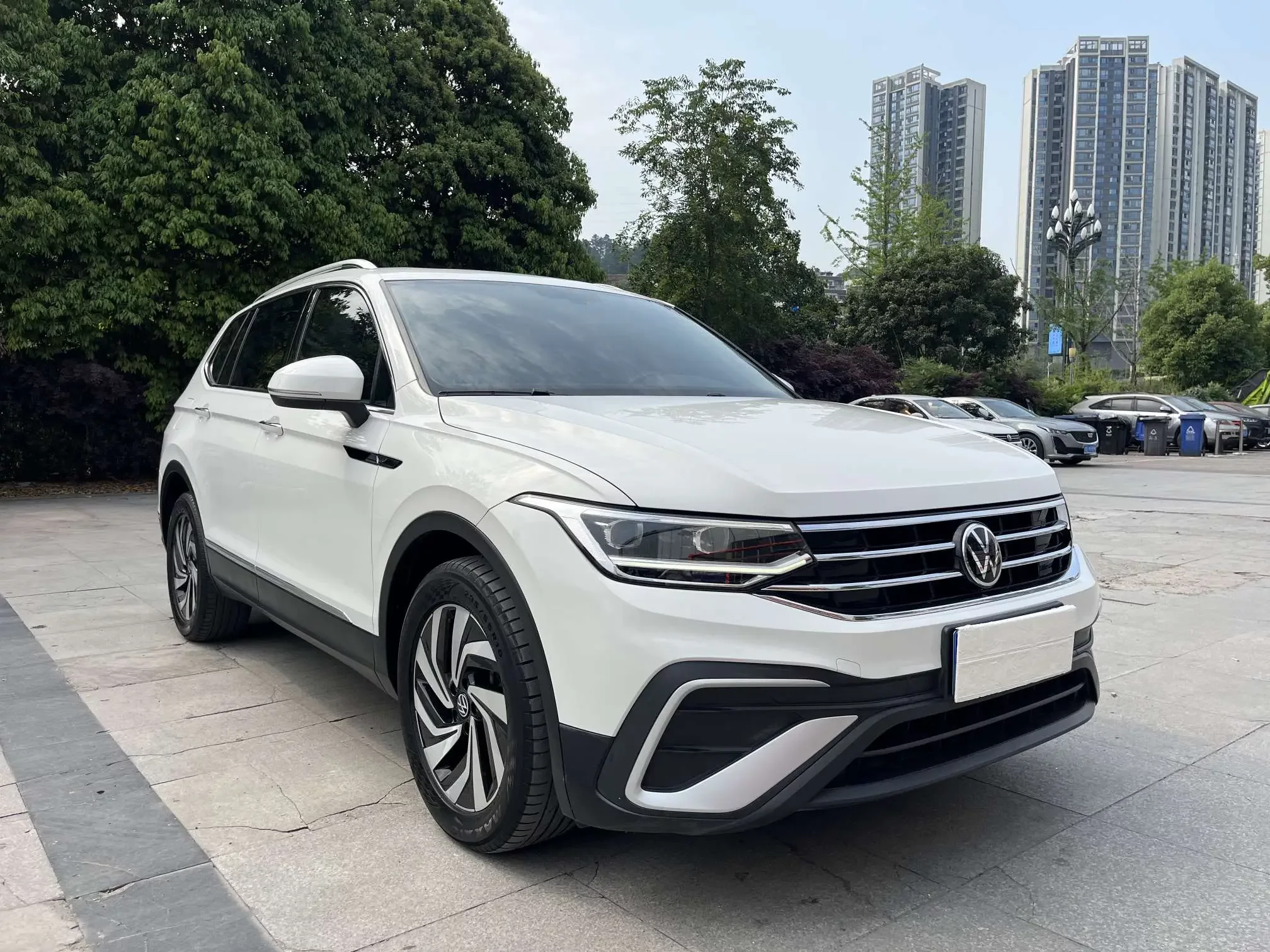 Volkswagen Tiguan L