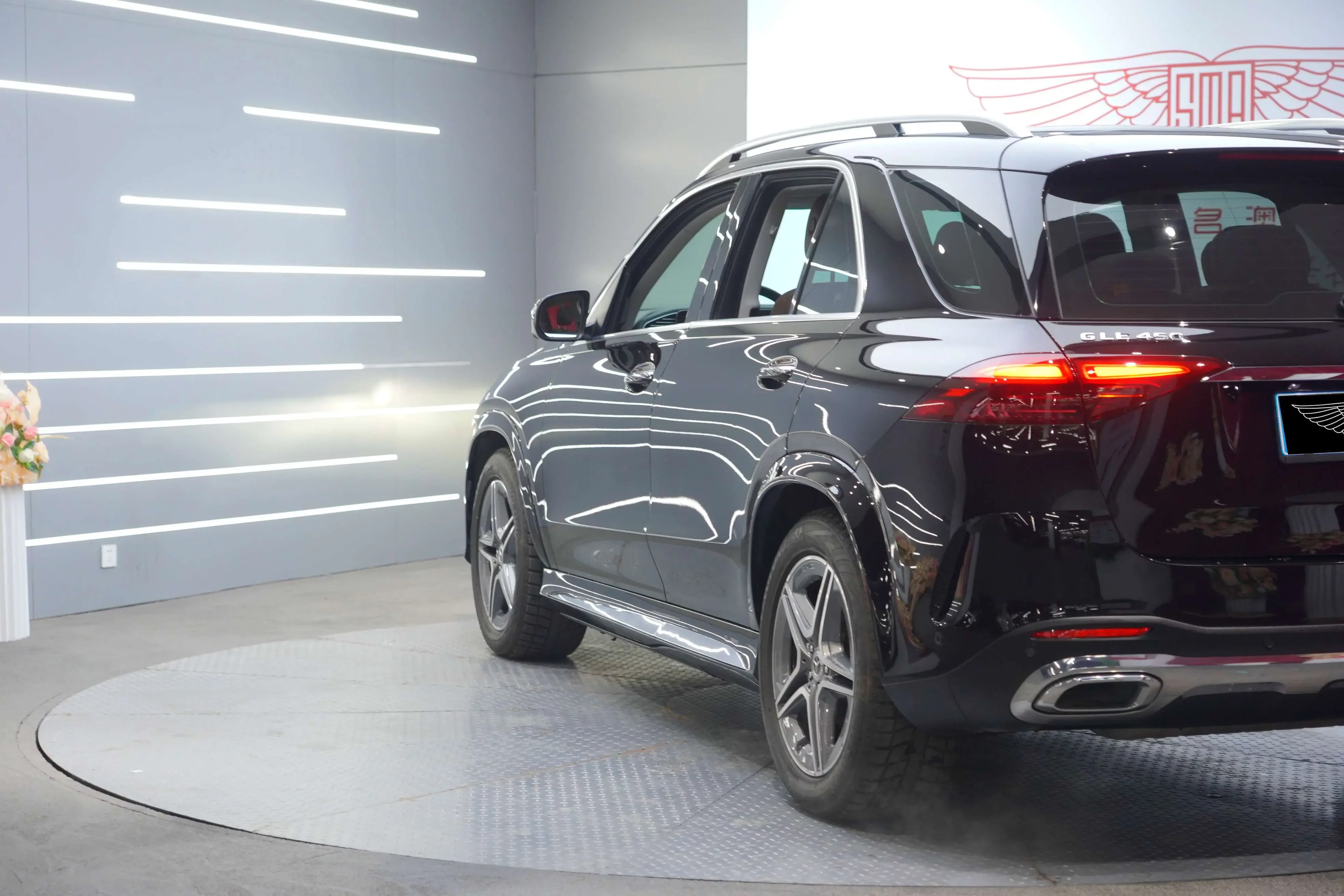 Mercedes-Benz GLE (Imported)