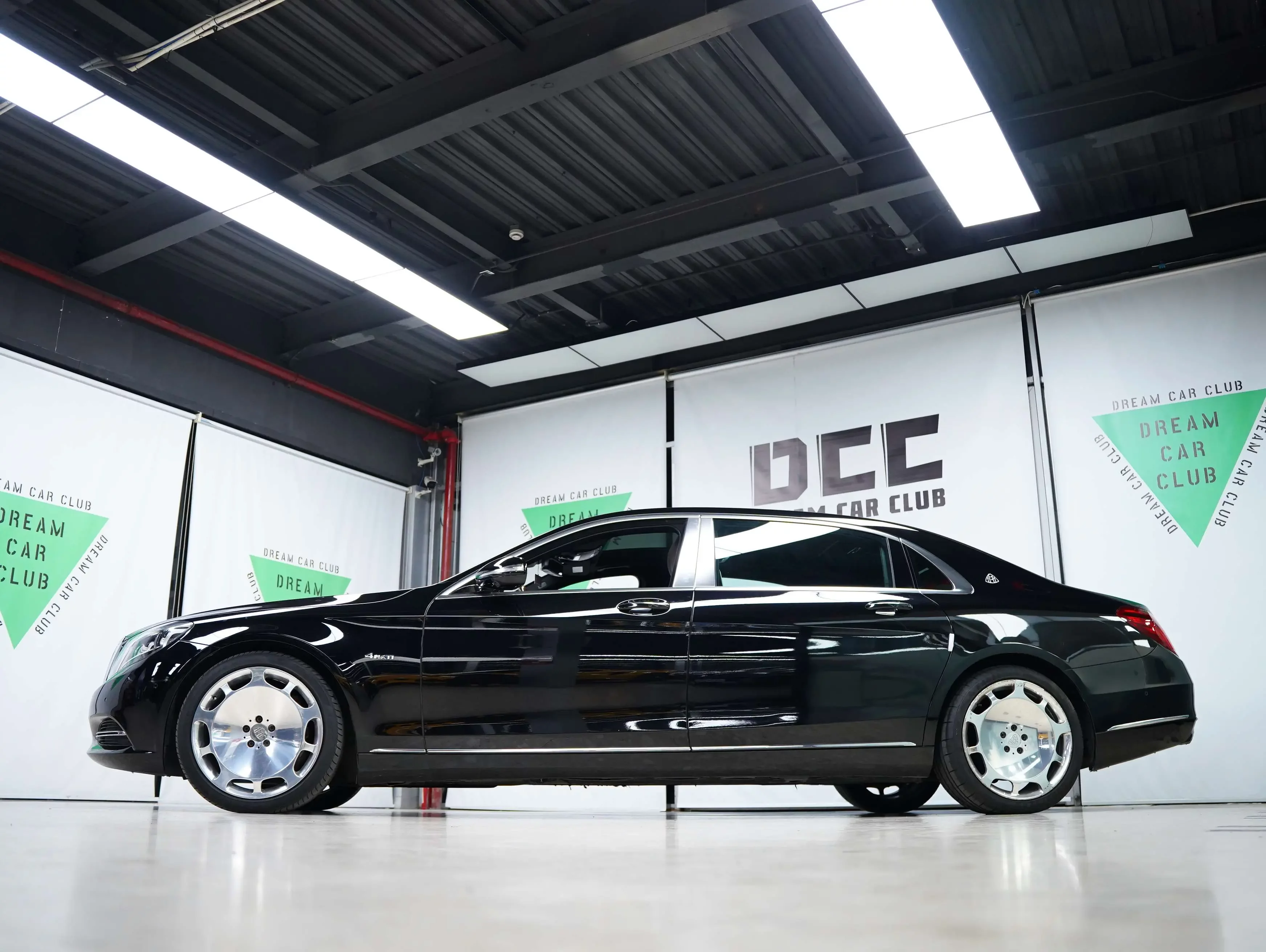 Mercedes-Benz Maybach S-Class