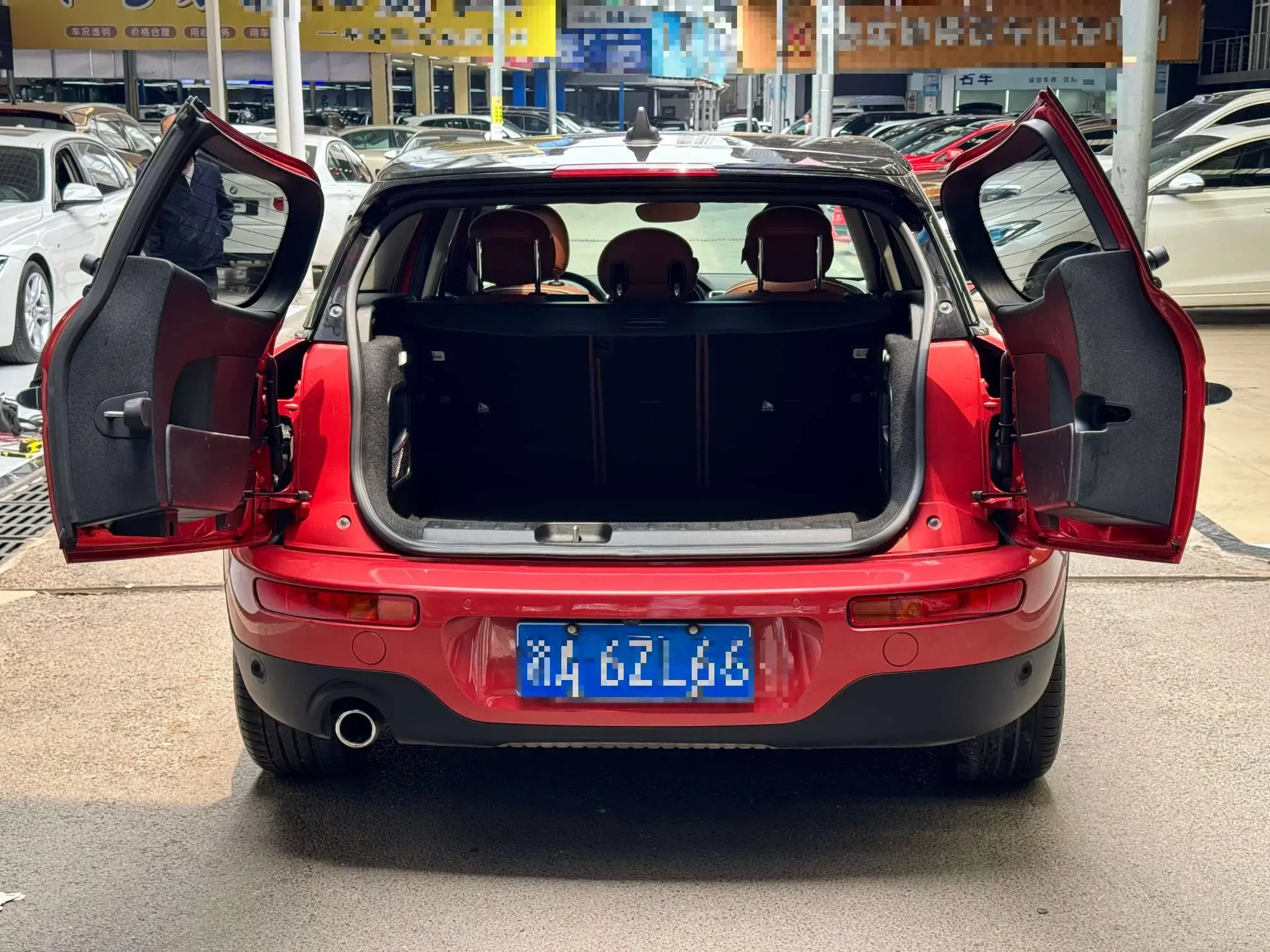 MINI CLUBMAN