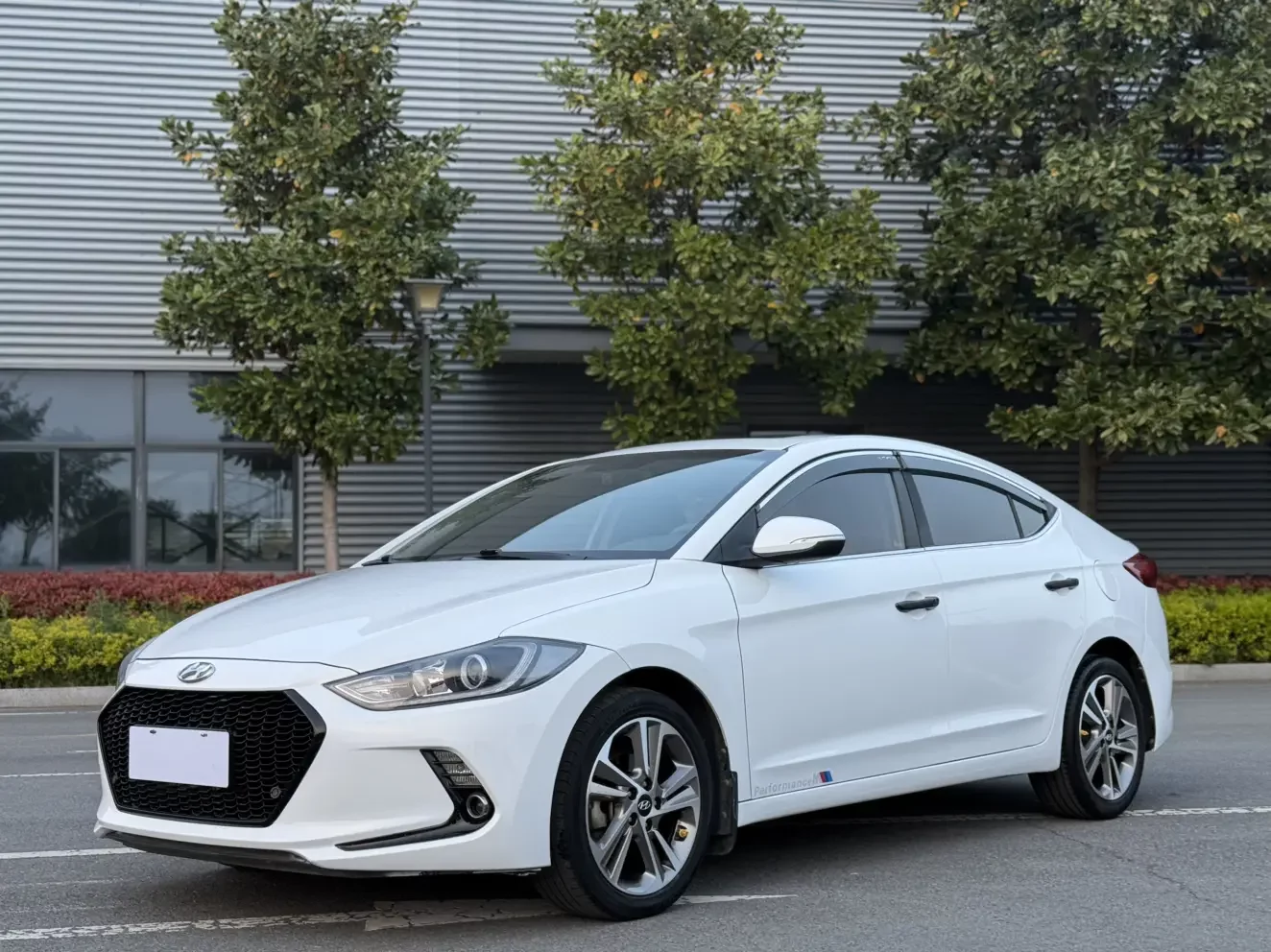 Hyundai lead