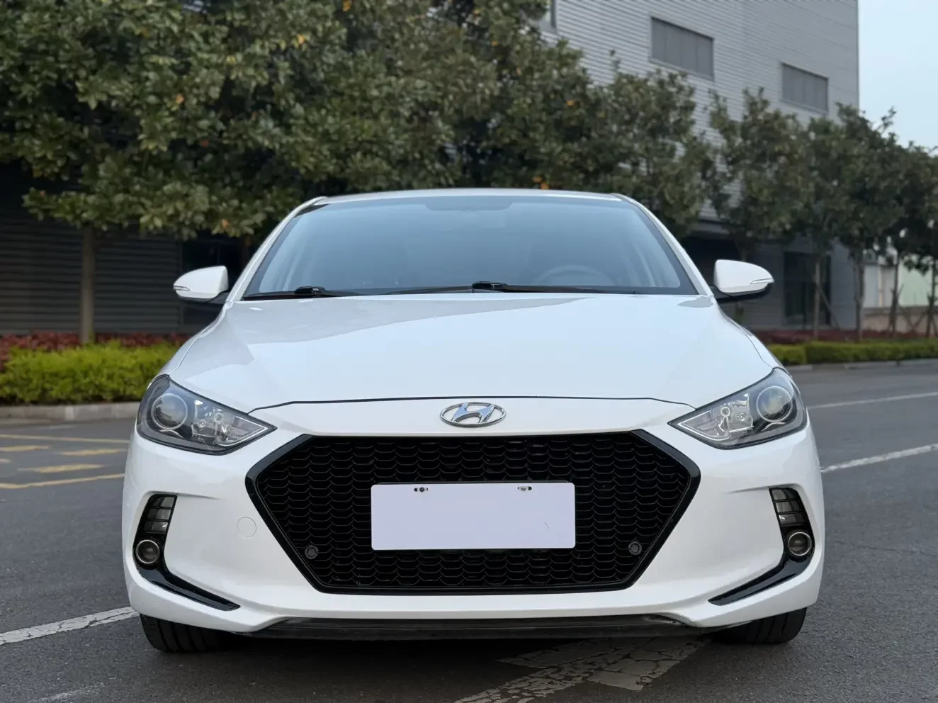 Hyundai lead