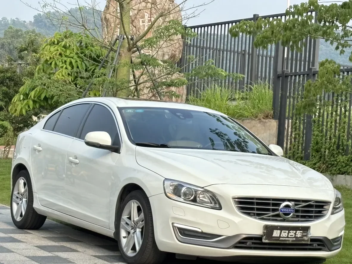 Volvo S60