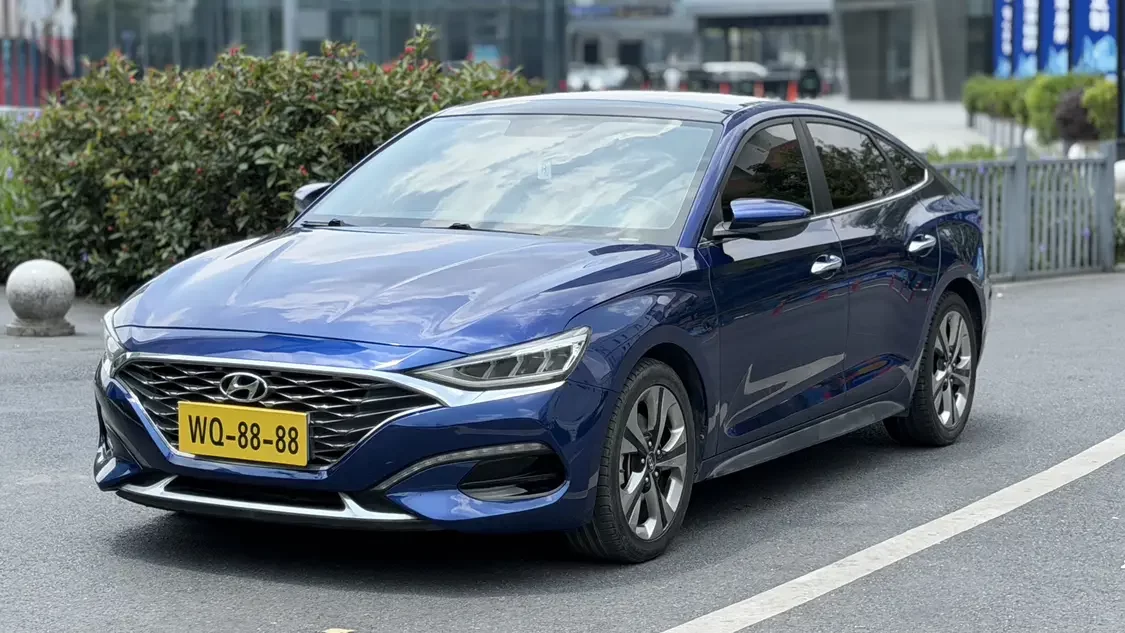 Hyundai Lafesta