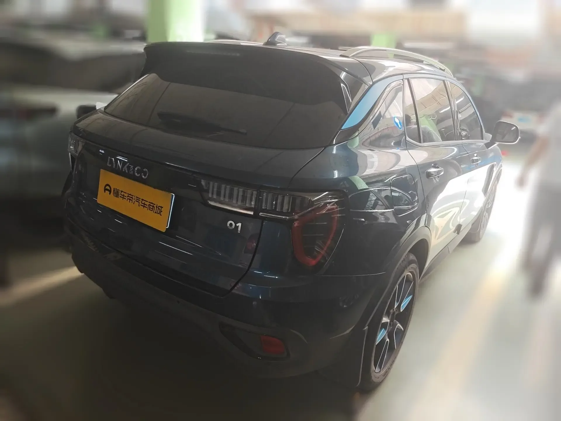 Lynk & Co 01