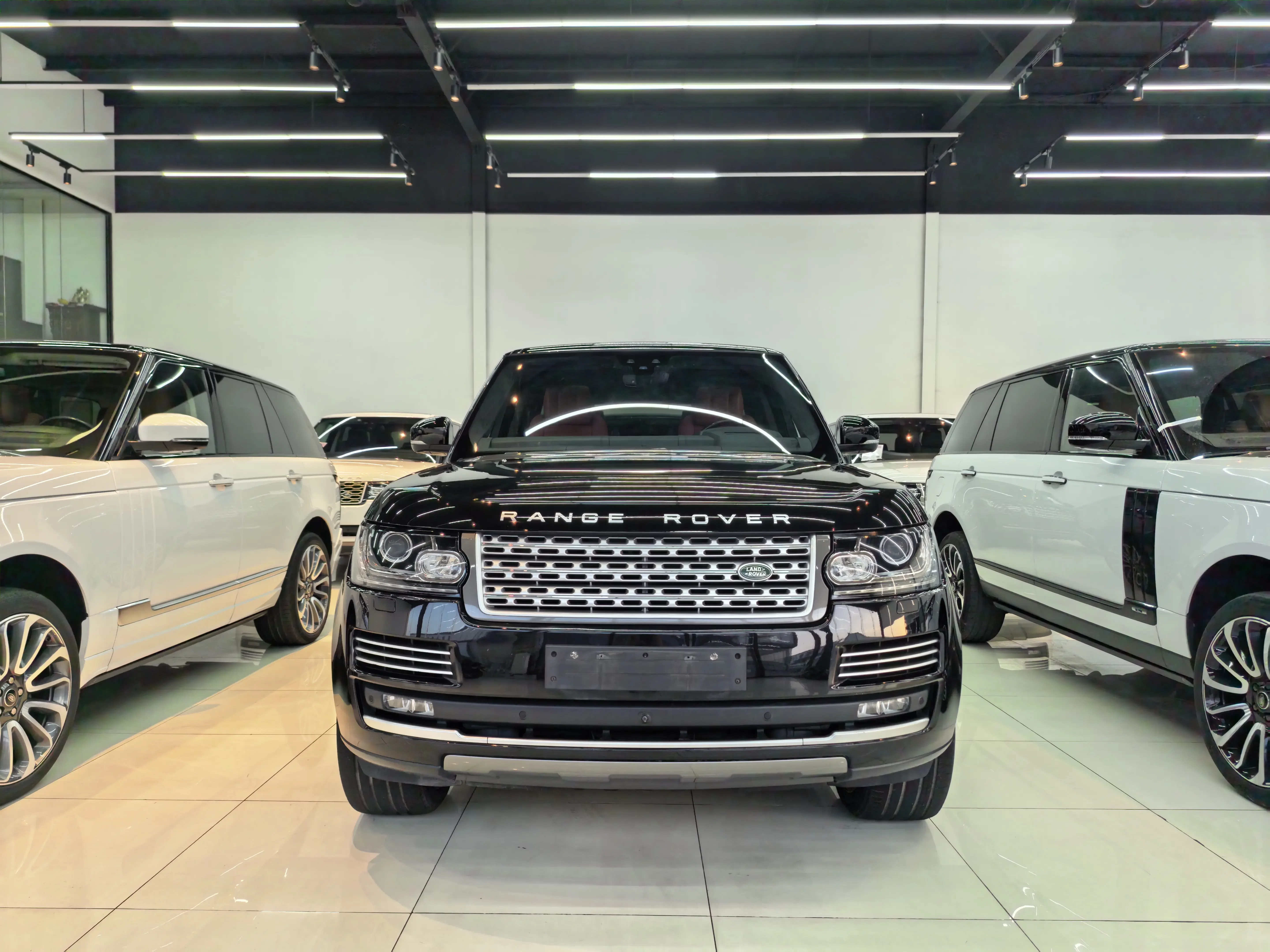Land Rover range rover