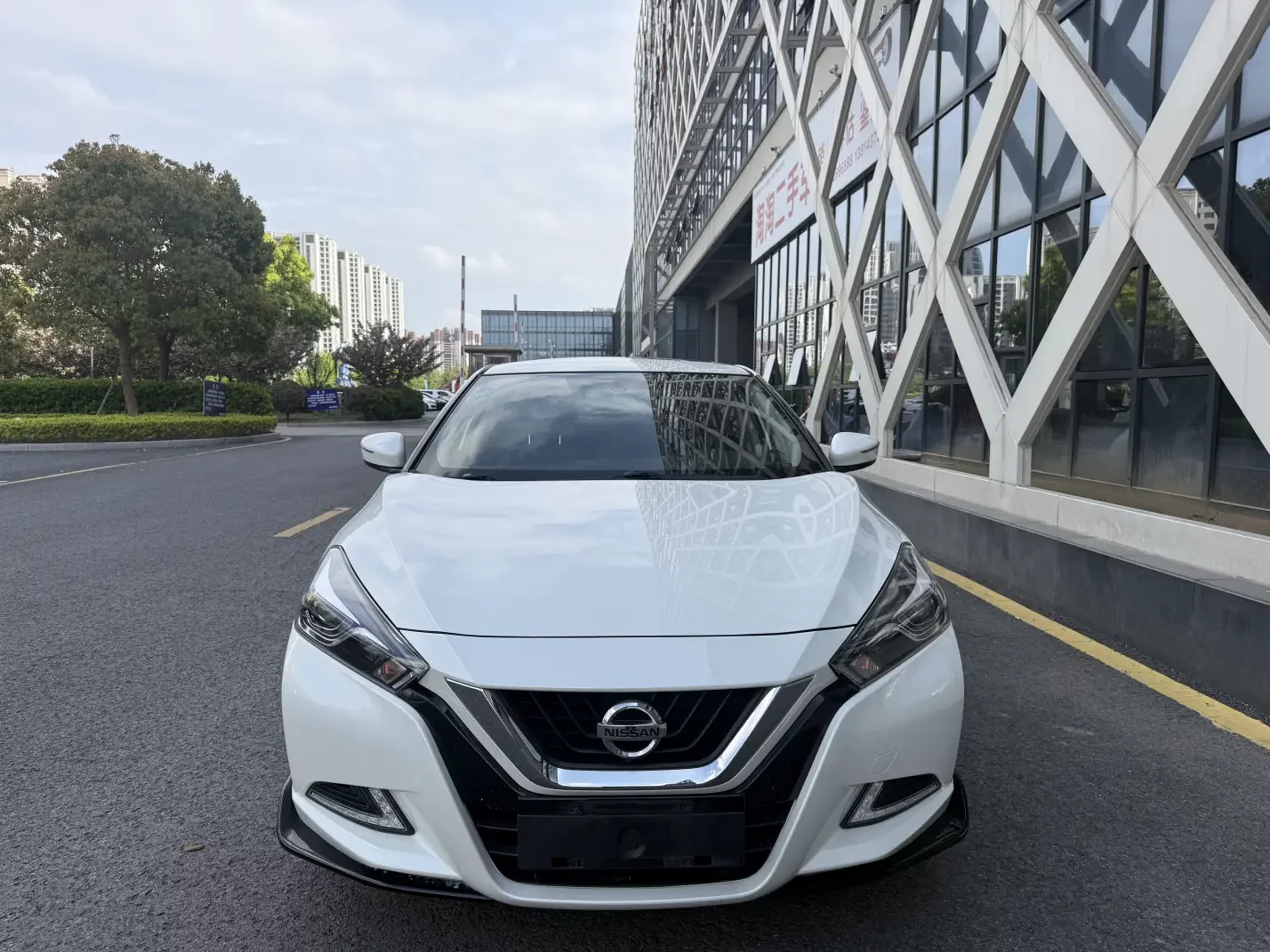 Nissan bluebird