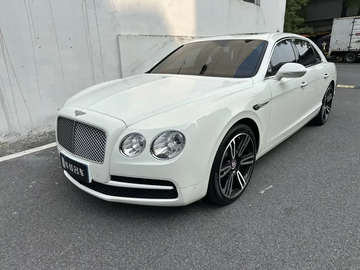 Bentley galloping