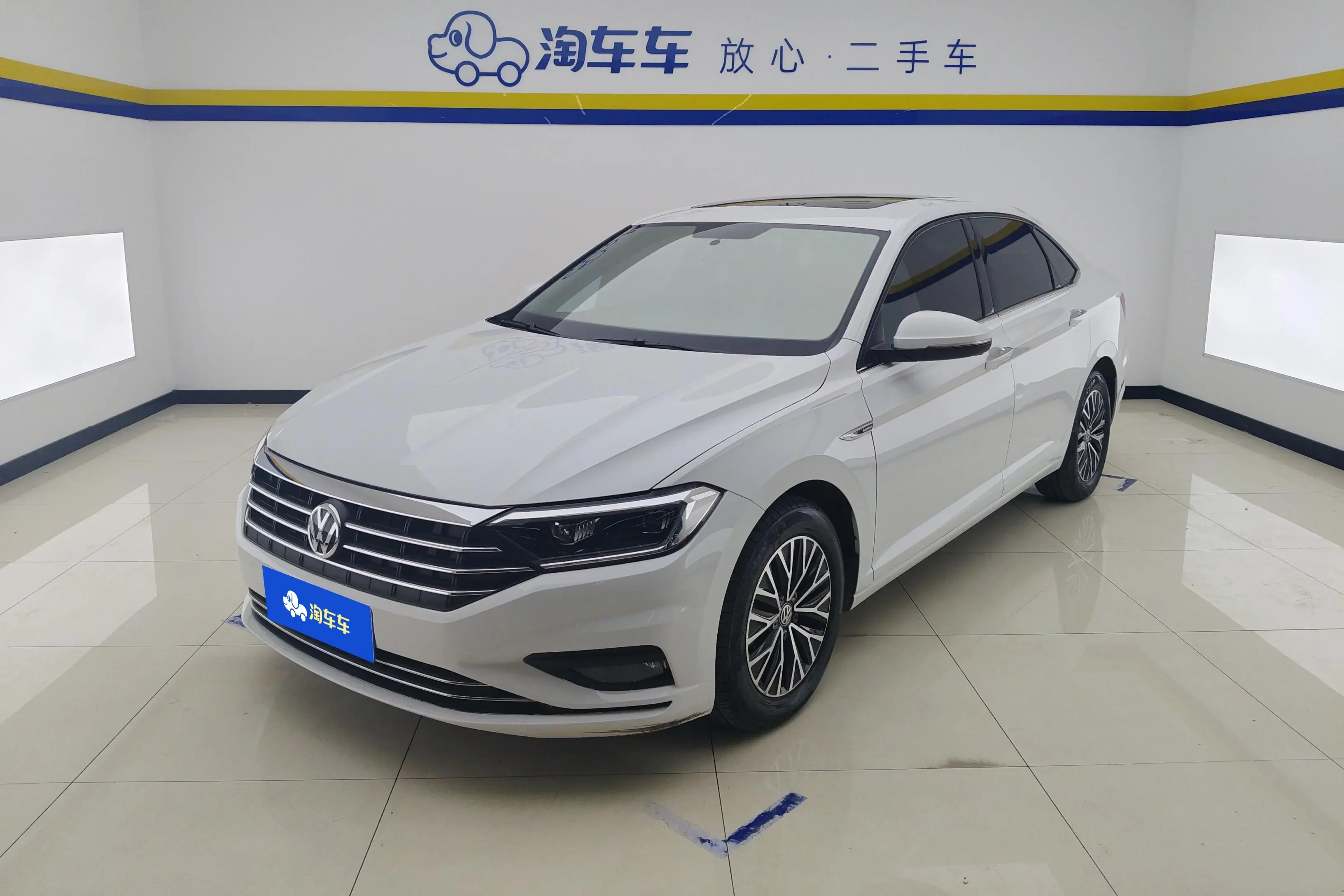 Volkswagen Sagitar