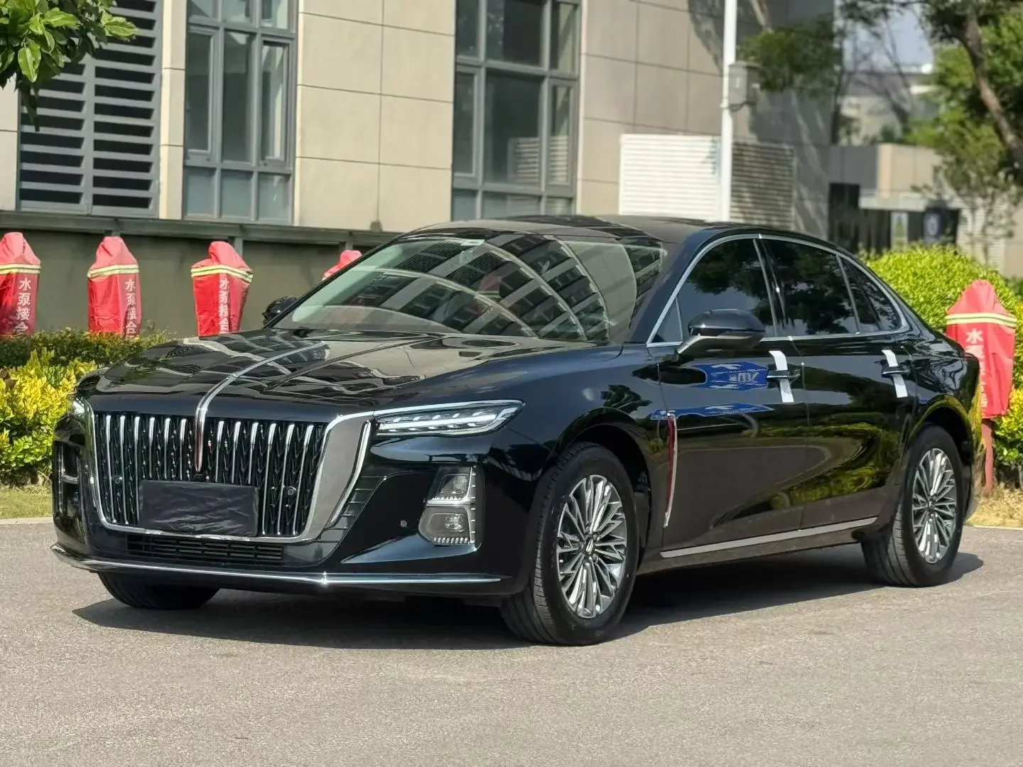 Hongqi H5