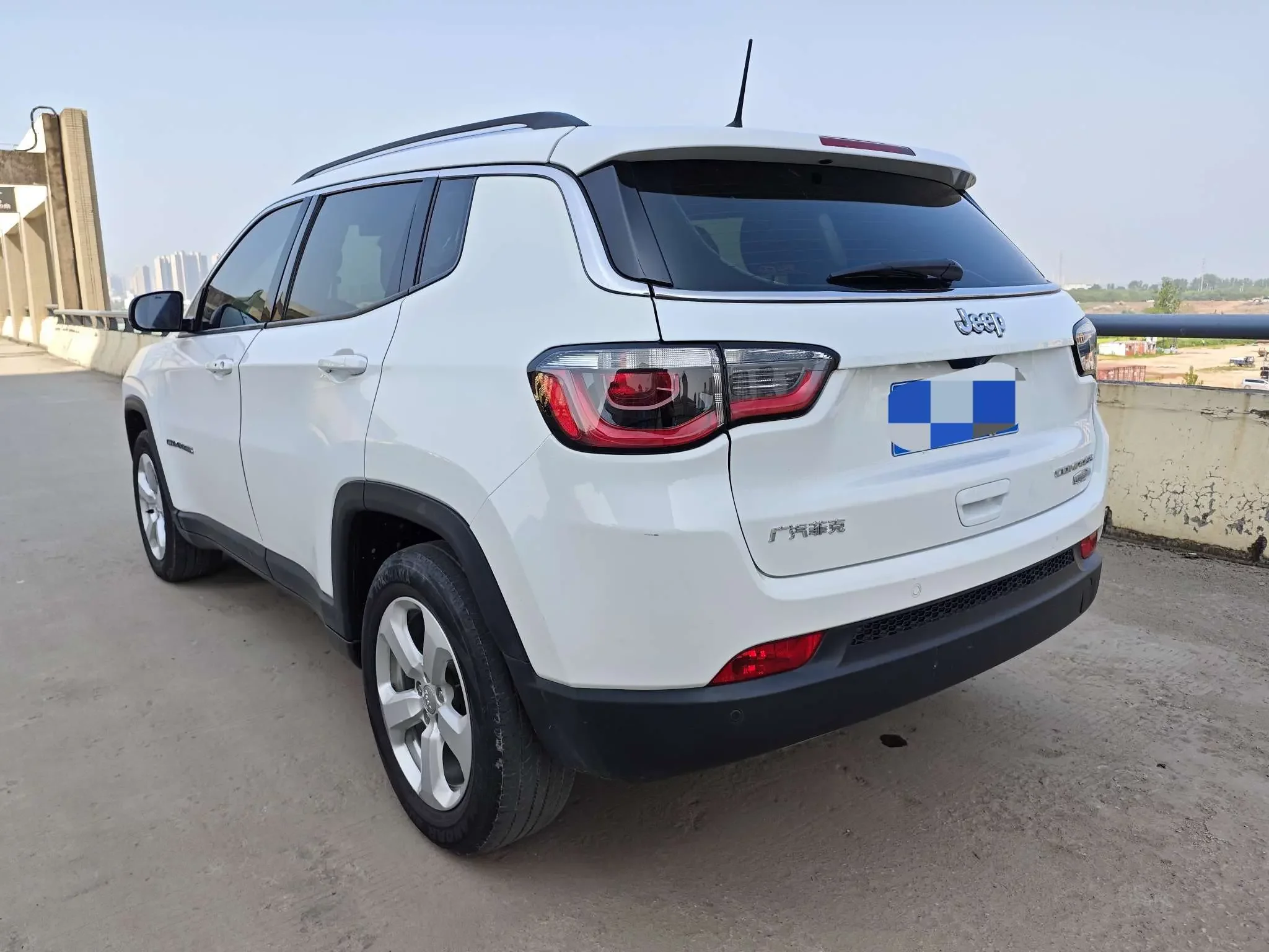 Jeep Guide to