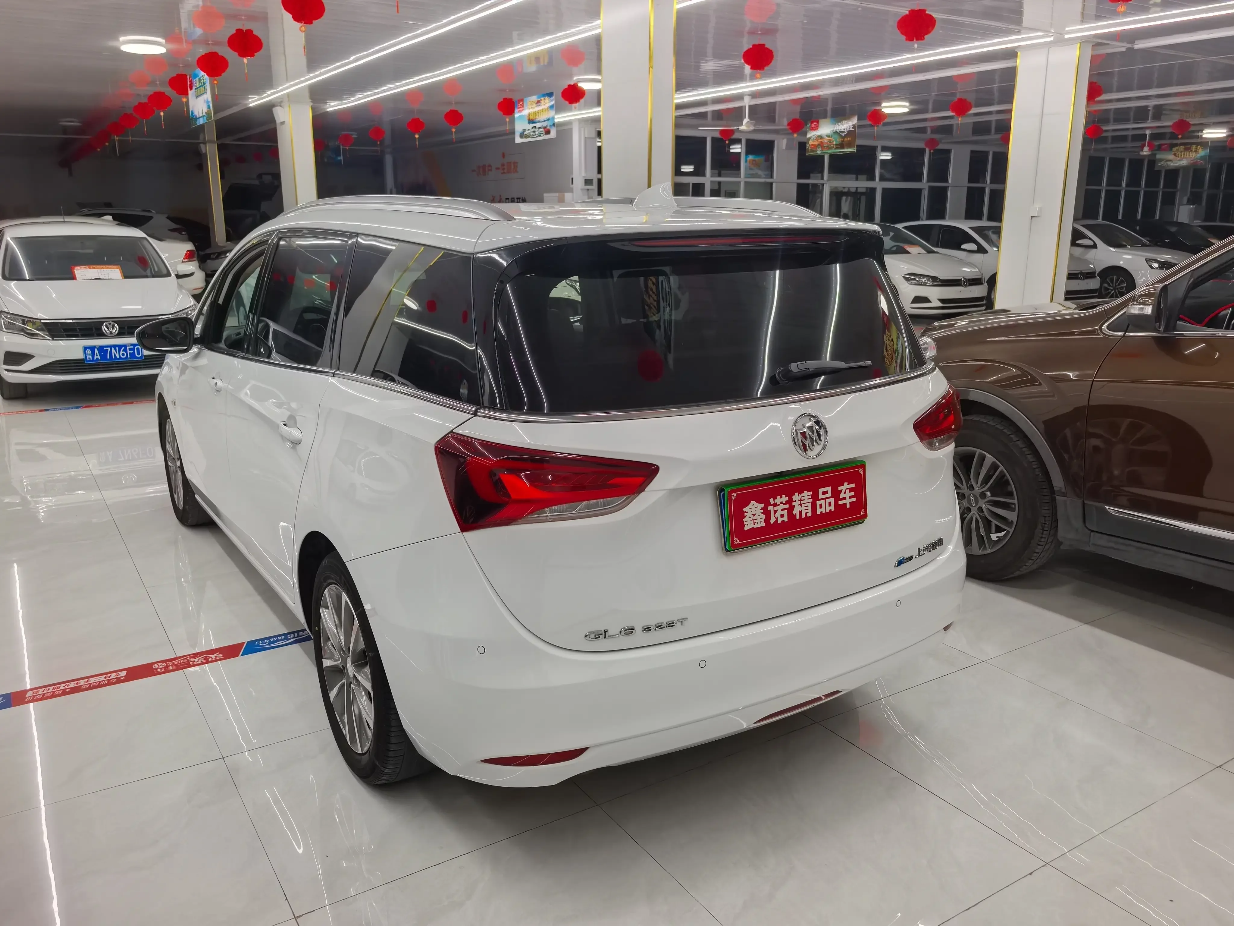 Buick GL6