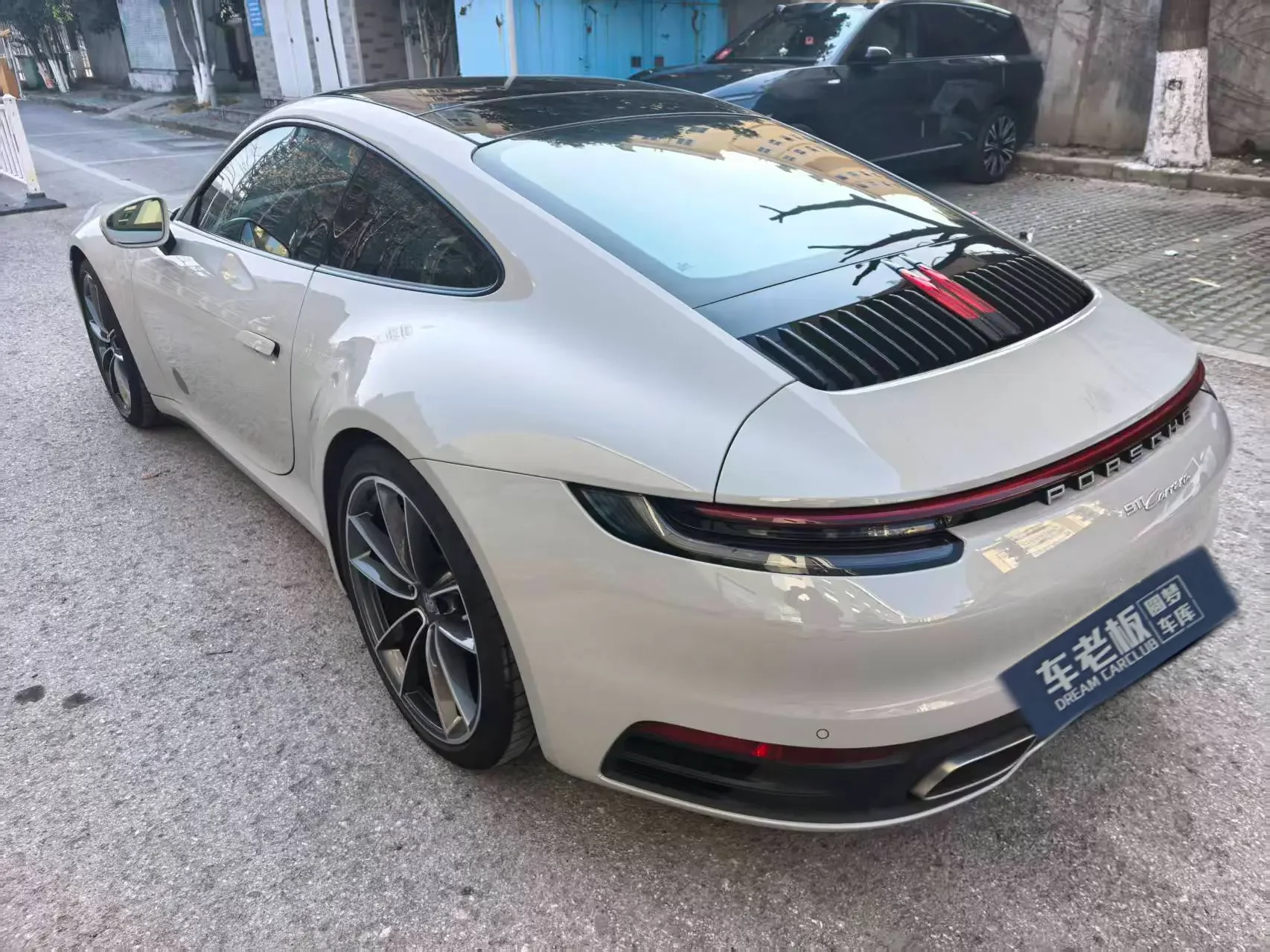 Porsche 911