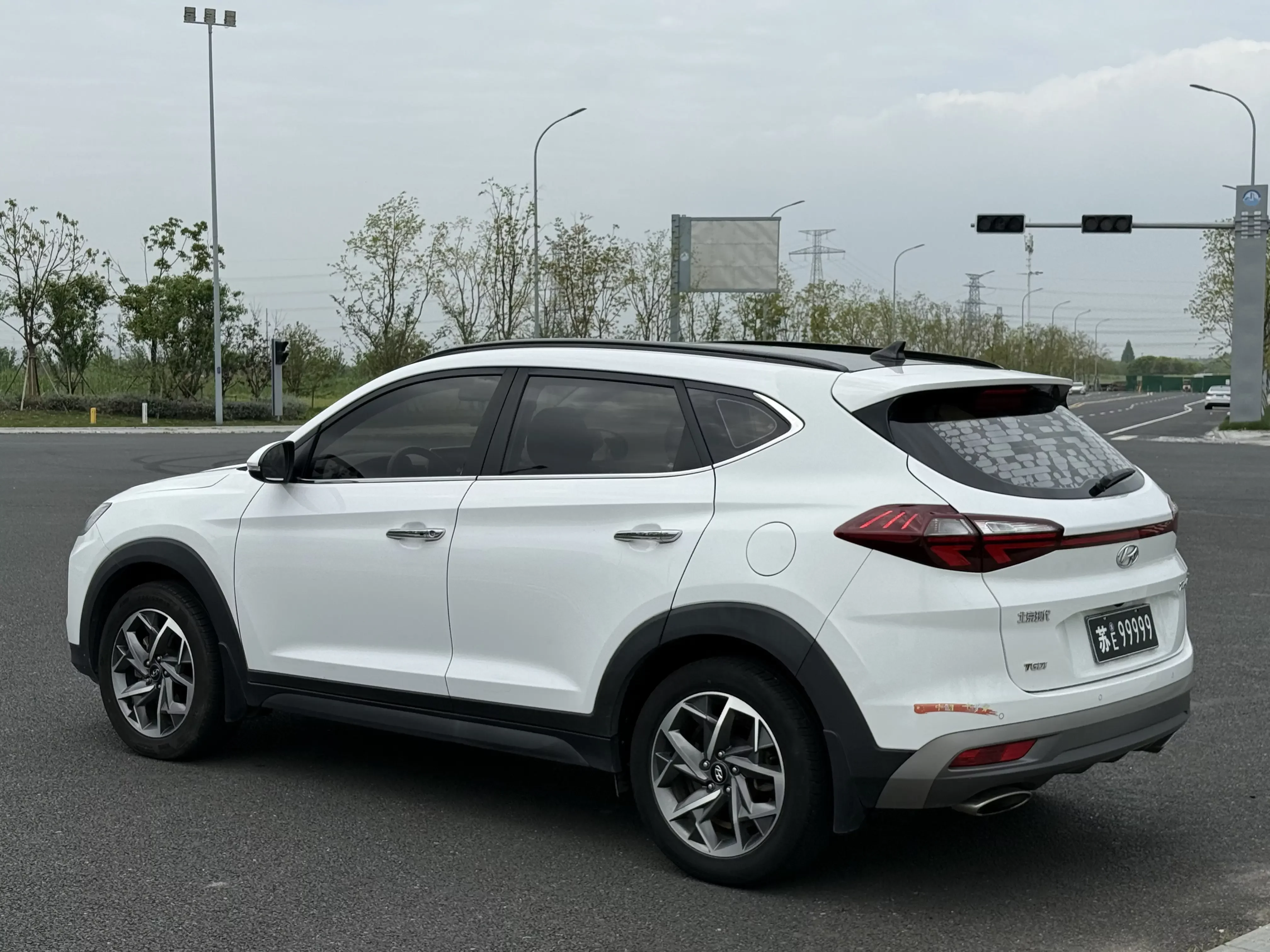 Hyundai Tucson L