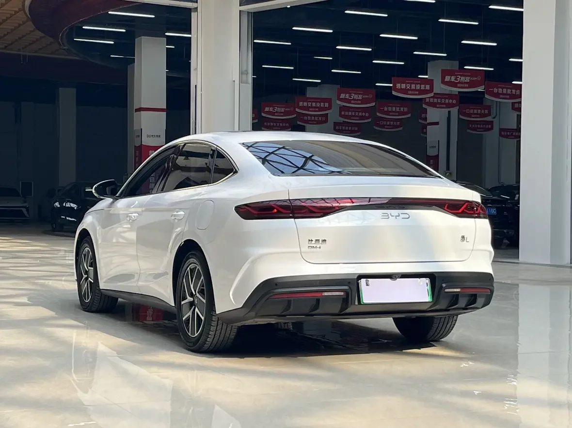 BYD Qin L DM
