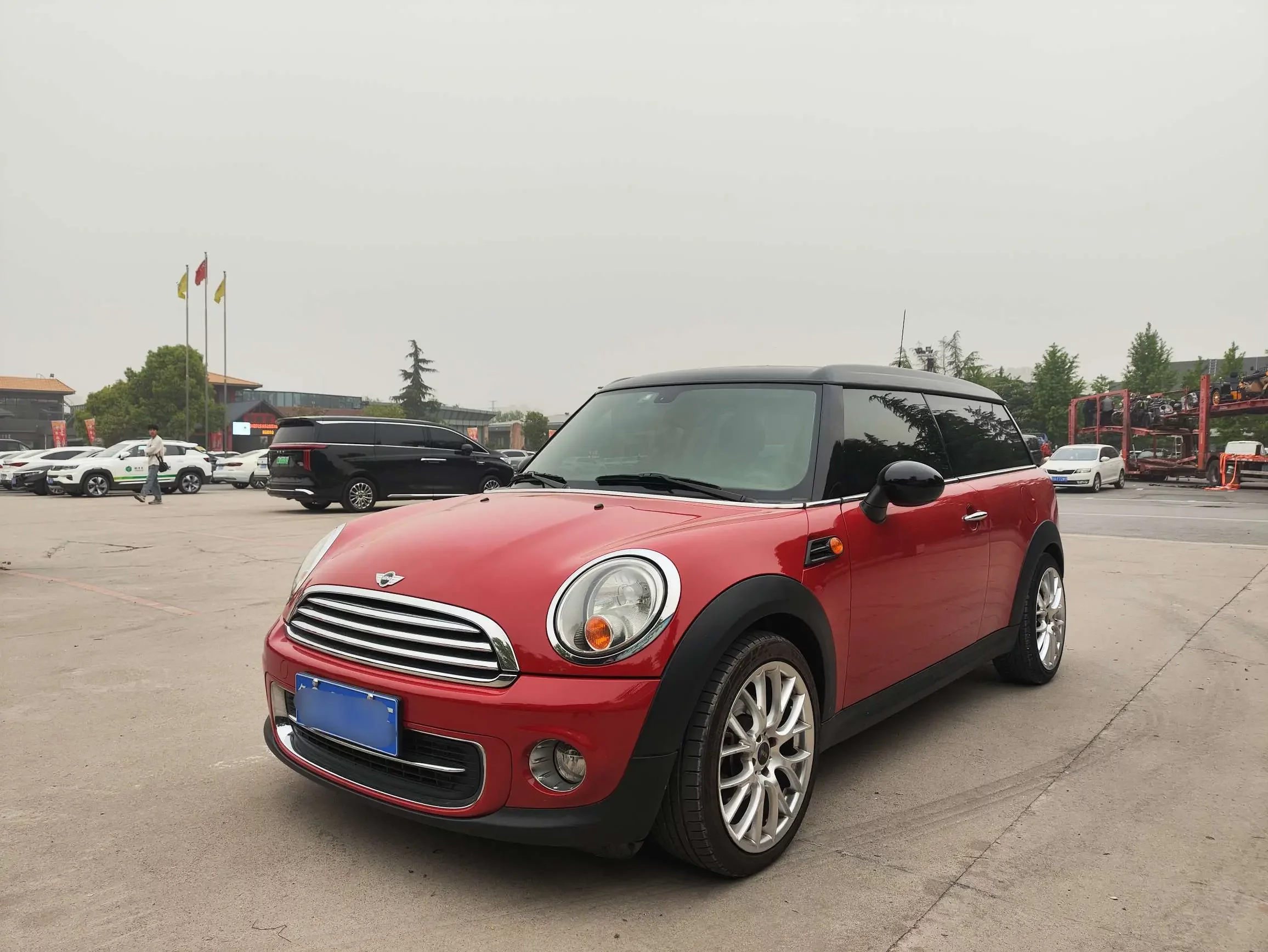 MINI CLUBMAN