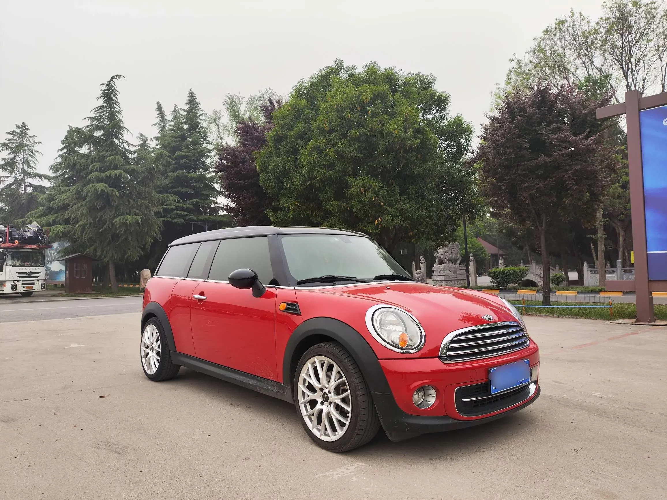 MINI CLUBMAN