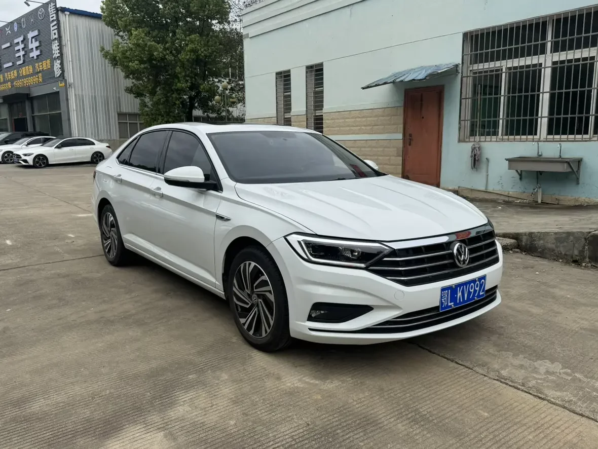 Volkswagen Sagitar