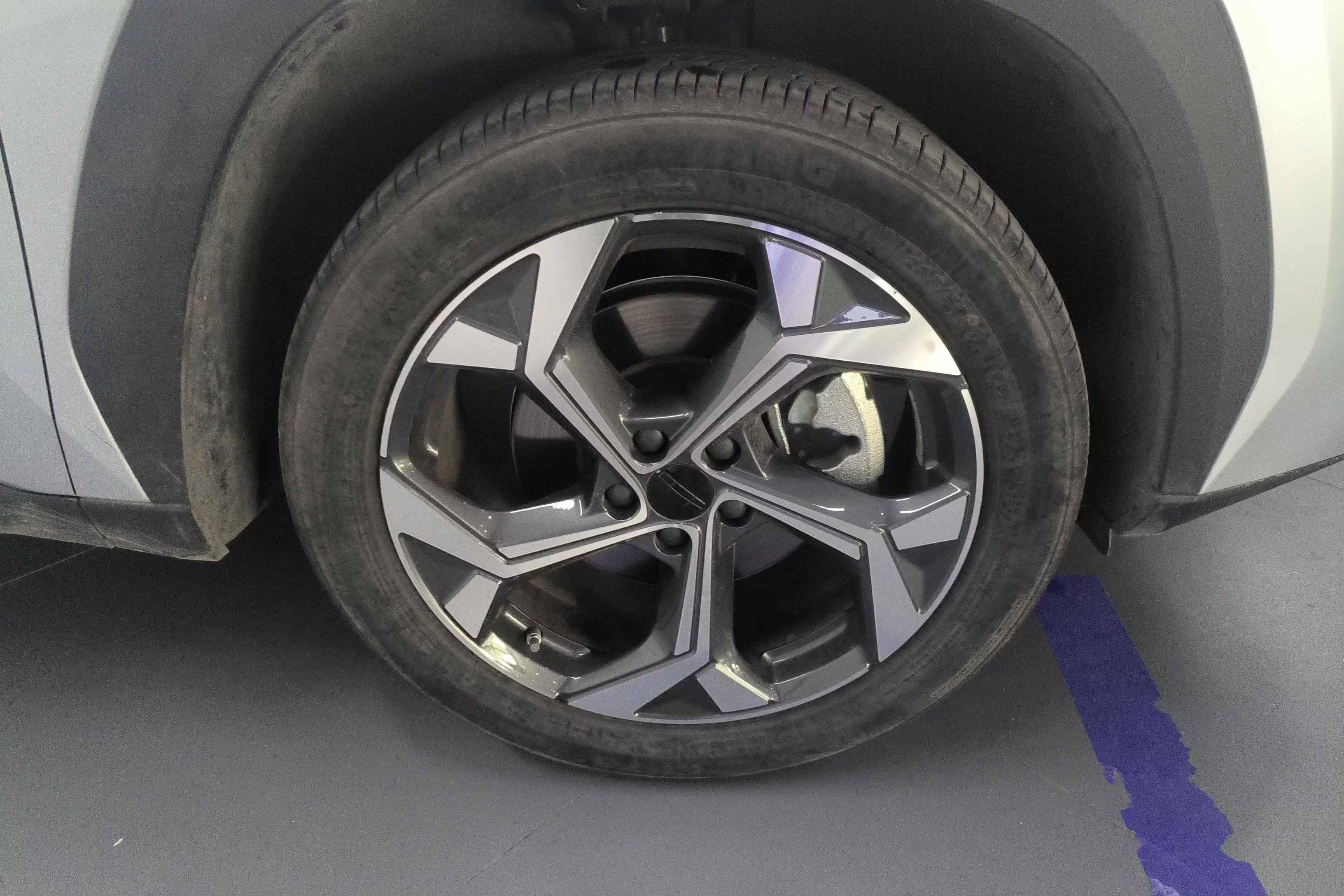 Geely Atlas L