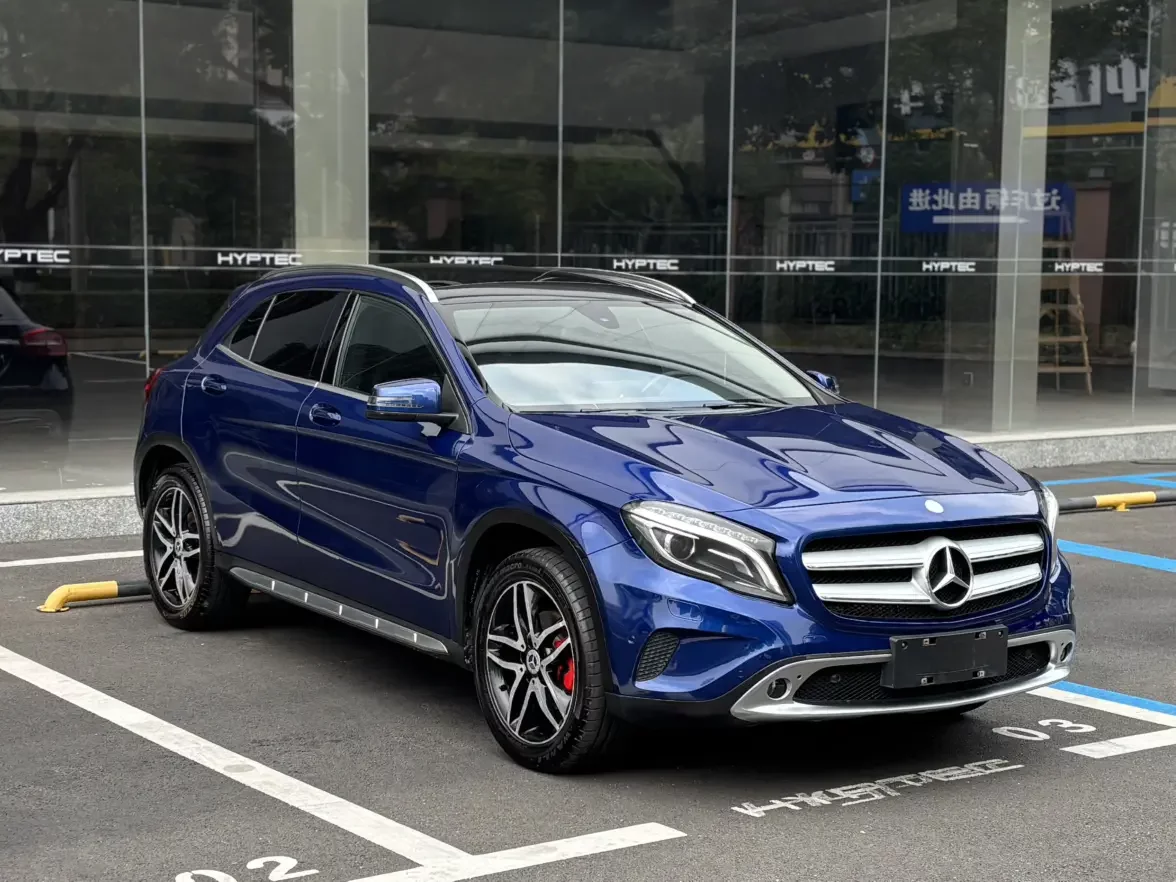 Mercedes-Benz GLA