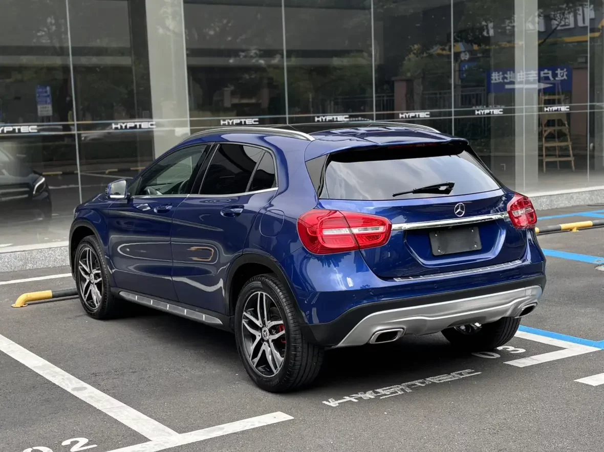 Mercedes-Benz GLA