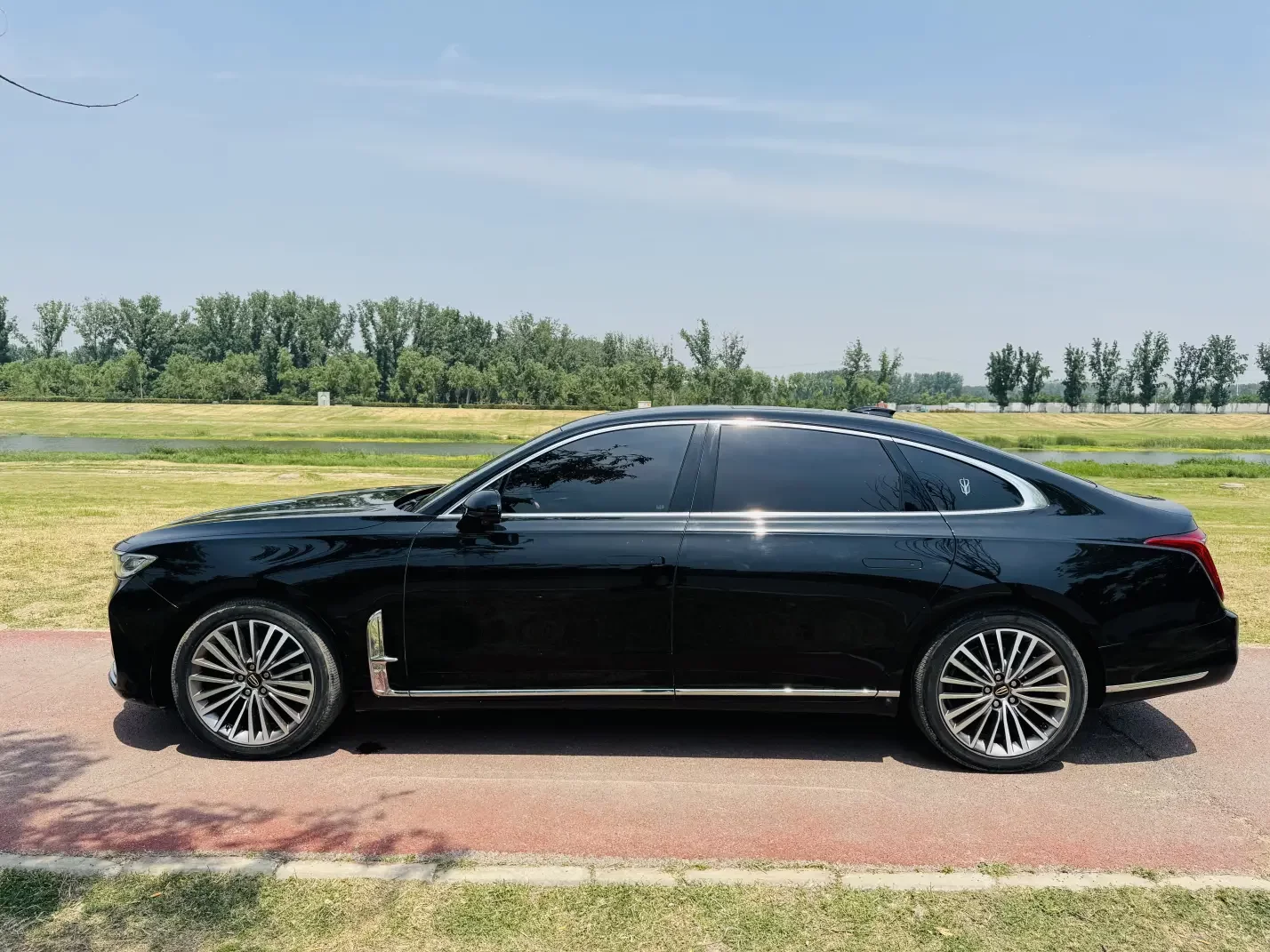 Hongqi H9