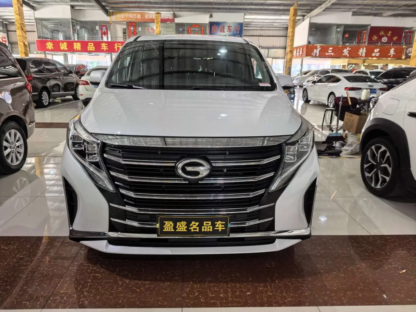 GAC Trumpchi M8