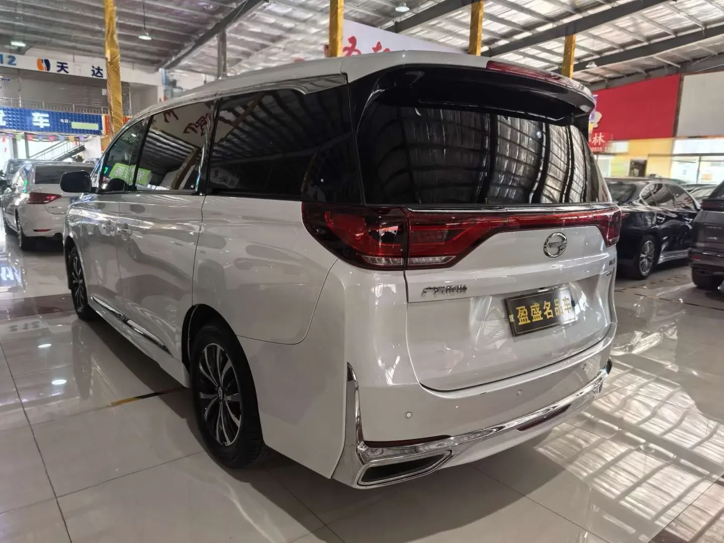 GAC Trumpchi M8