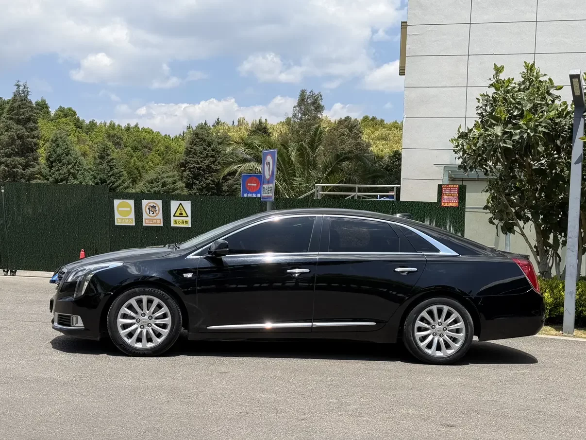 Cadillac XTS