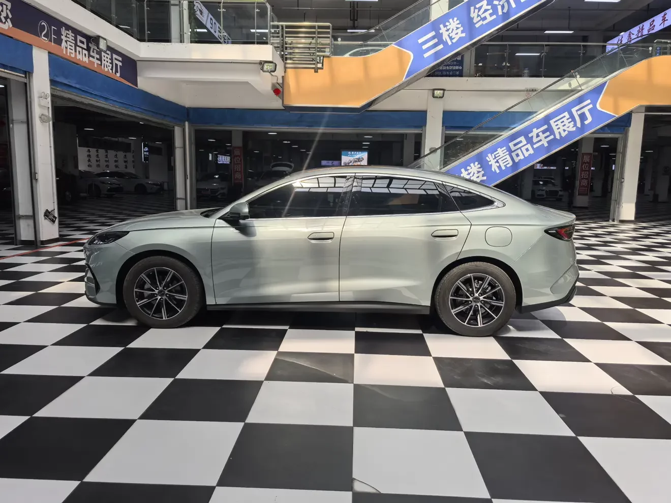 BYD Seal 06DM